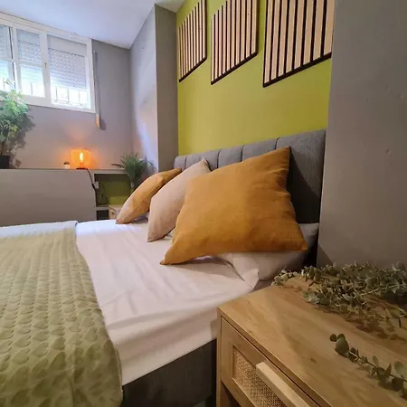 Lägenhet Rey Centro 3rooms Cerca Del Centro Historico Málaga